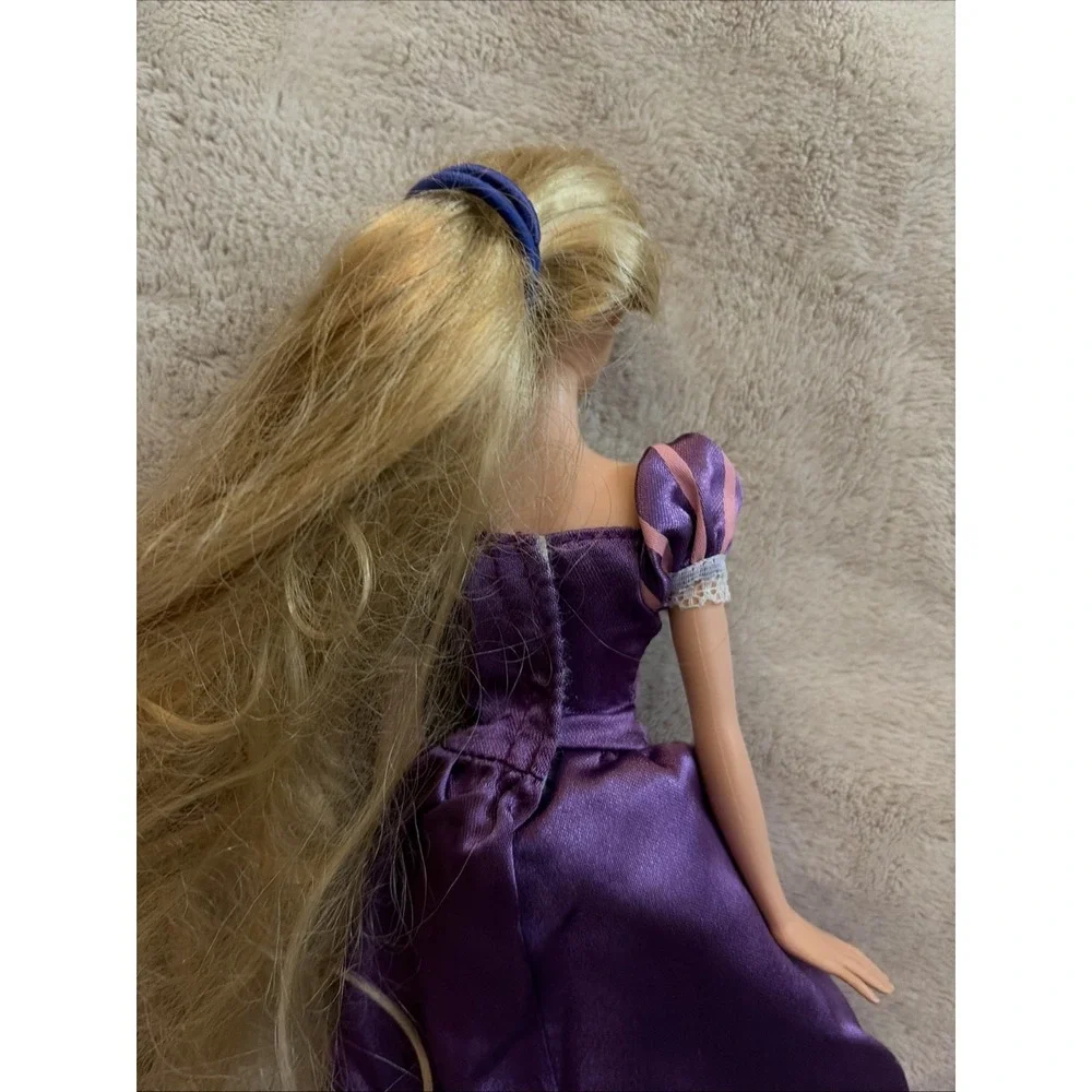 Disney Tangled Featuring Rapunzel Fashion Doll‎